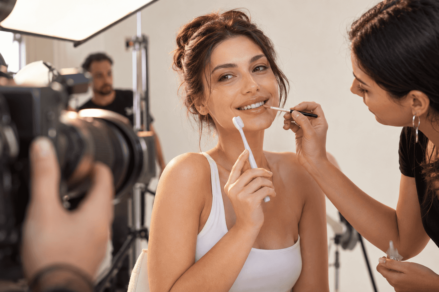 Diş Bakım Ürünleri Katalog Çekimi Gülüş Modeli Başvurusu